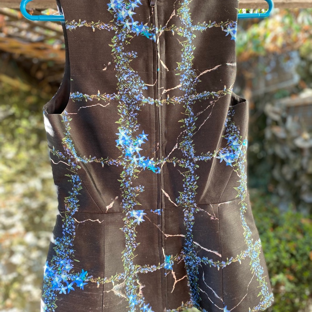 Exquisite Tibi silk top size 2 perfect condition - Picture 7 of 8
